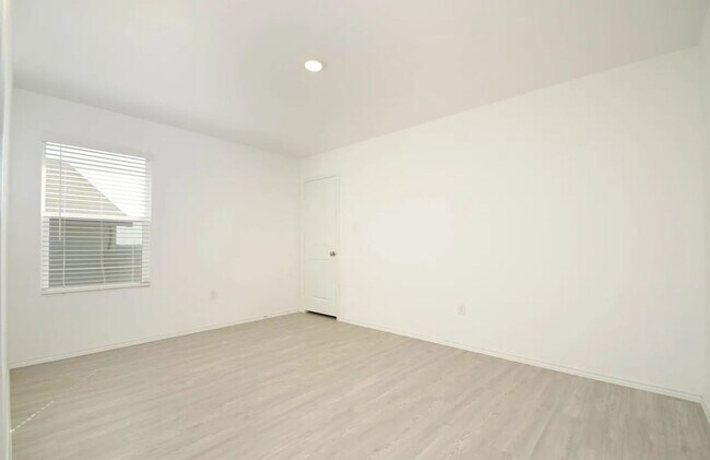 Building Photo - 13424 Homestead Wy