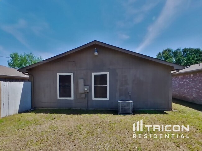 Building Photo - 6824 Brookhaven Trail