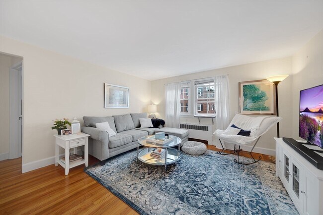 Building Photo - 926 Massachusetts Ave