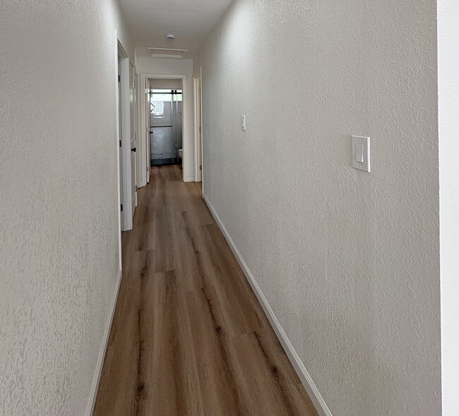 Building Photo - 5507 Arizona Dr