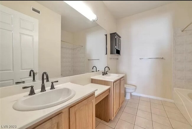 Building Photo - 237 Garrett Ln