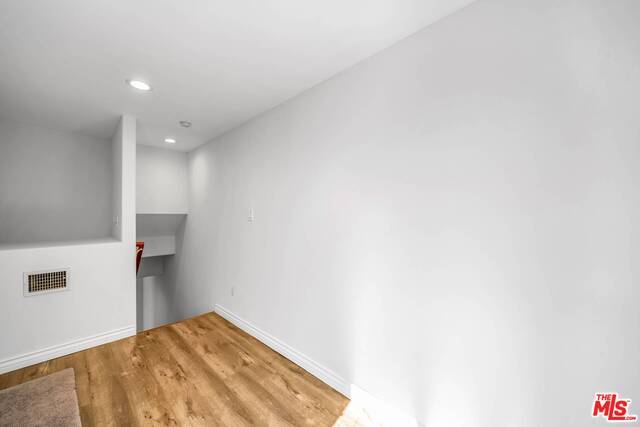 Building Photo - 4940 Laurel Canyon Blvd