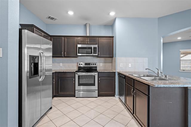 Building Photo - 925 Corbitt Ln