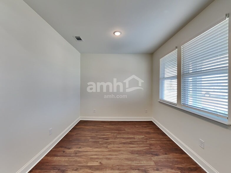 Building Photo - 3620 Isabella Ct