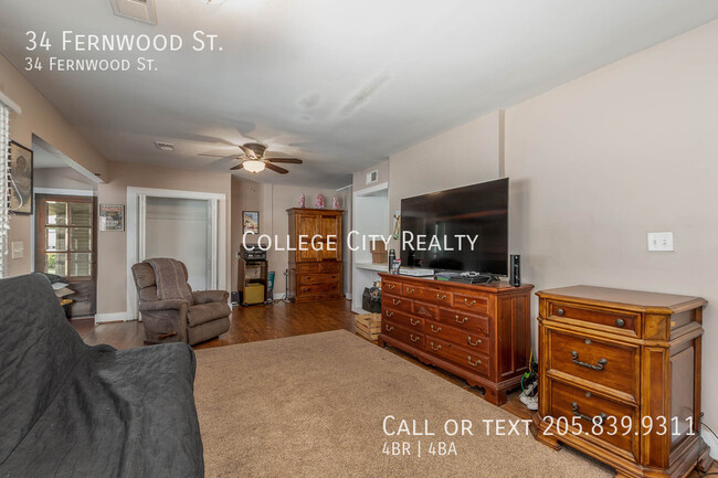Building Photo - 34 Fernwood St