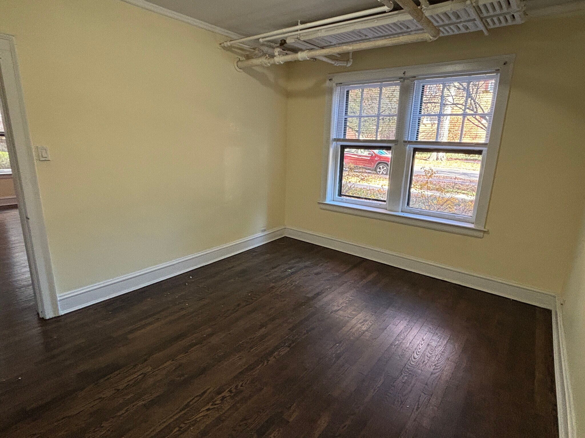 Building Photo - 544 Sheridan Rd