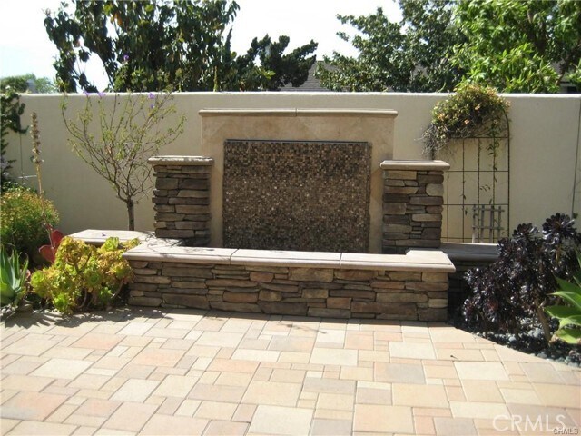 Building Photo - 102 Shadowbrook