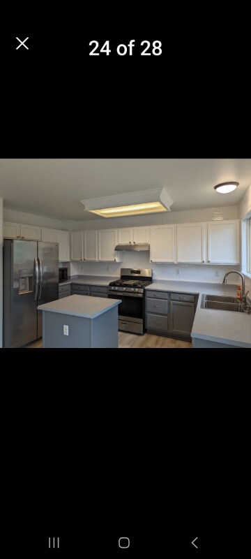 Building Photo - 9464 W Hinsdale Pl