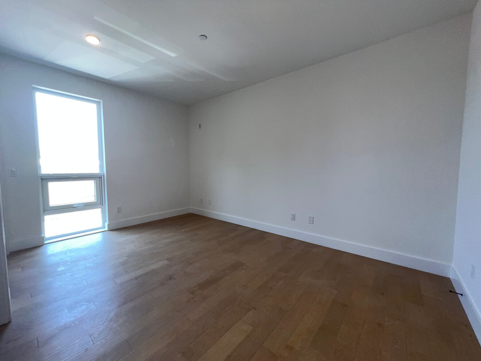 Building Photo - 1501 N 31st St
