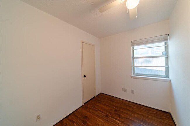 Building Photo - 23211 Cimber Ln