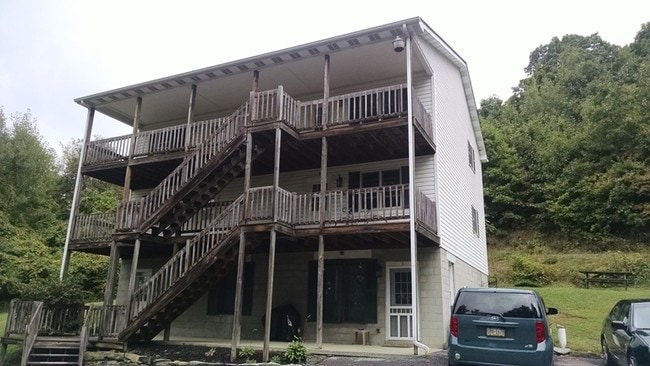 Primary Photo - 355-363 Perry Hwy