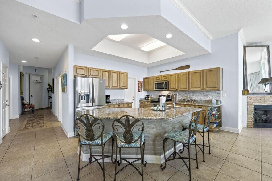 Building Photo - 27800 Canal Rd