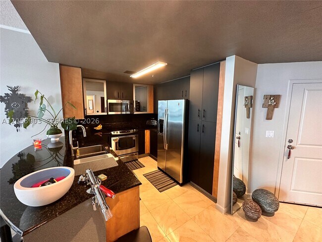 Building Photo - 7900 Harbor Island Dr