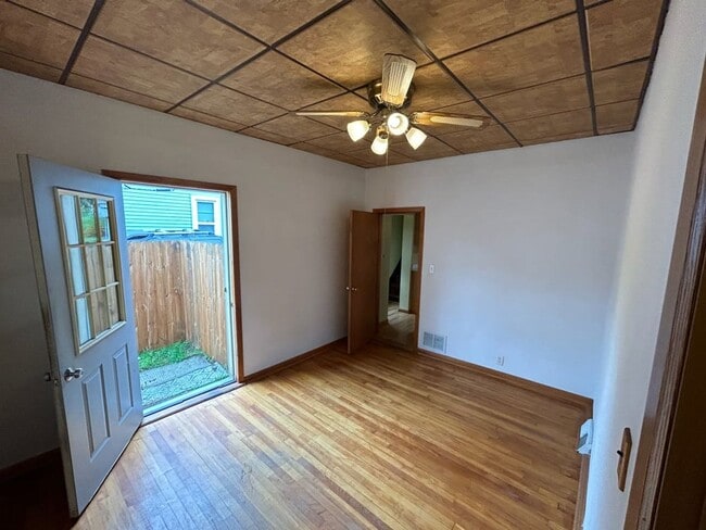 Building Photo - Click the “Apply Now” button or email wapmrentals@gmail.com for a prompt response.