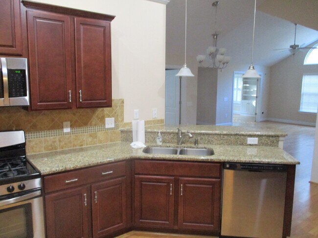 Building Photo - 3228 Pristine View
