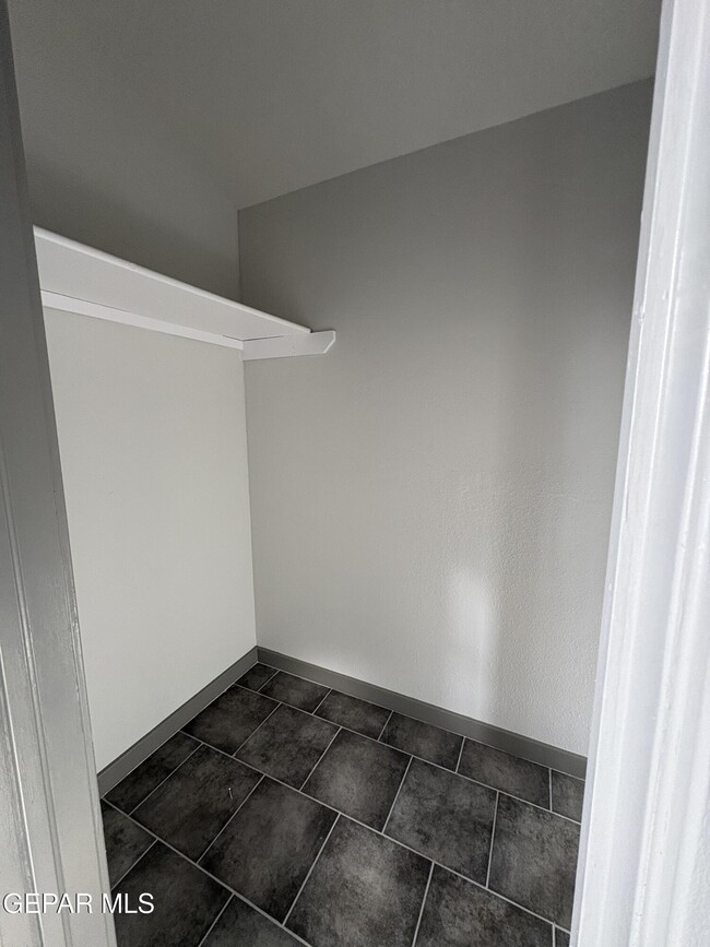 Building Photo - 11415 Sundrop Ct