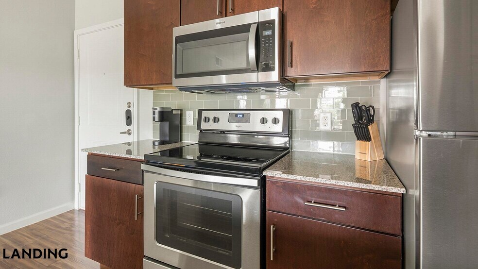 Building Photo - 715 W Slaughter Ln