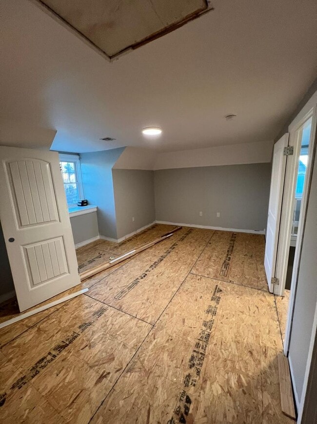 Building Photo - 4216 W Penn Ave