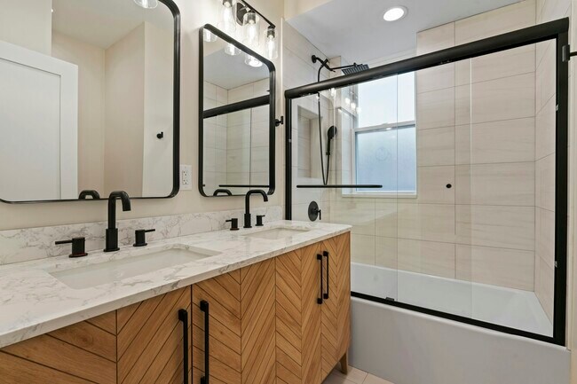 Building Photo - 432-436 S. Maple Ave, Unit 436 - 301