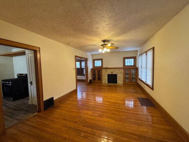 Building Photo - 1442 Plain Ave NE