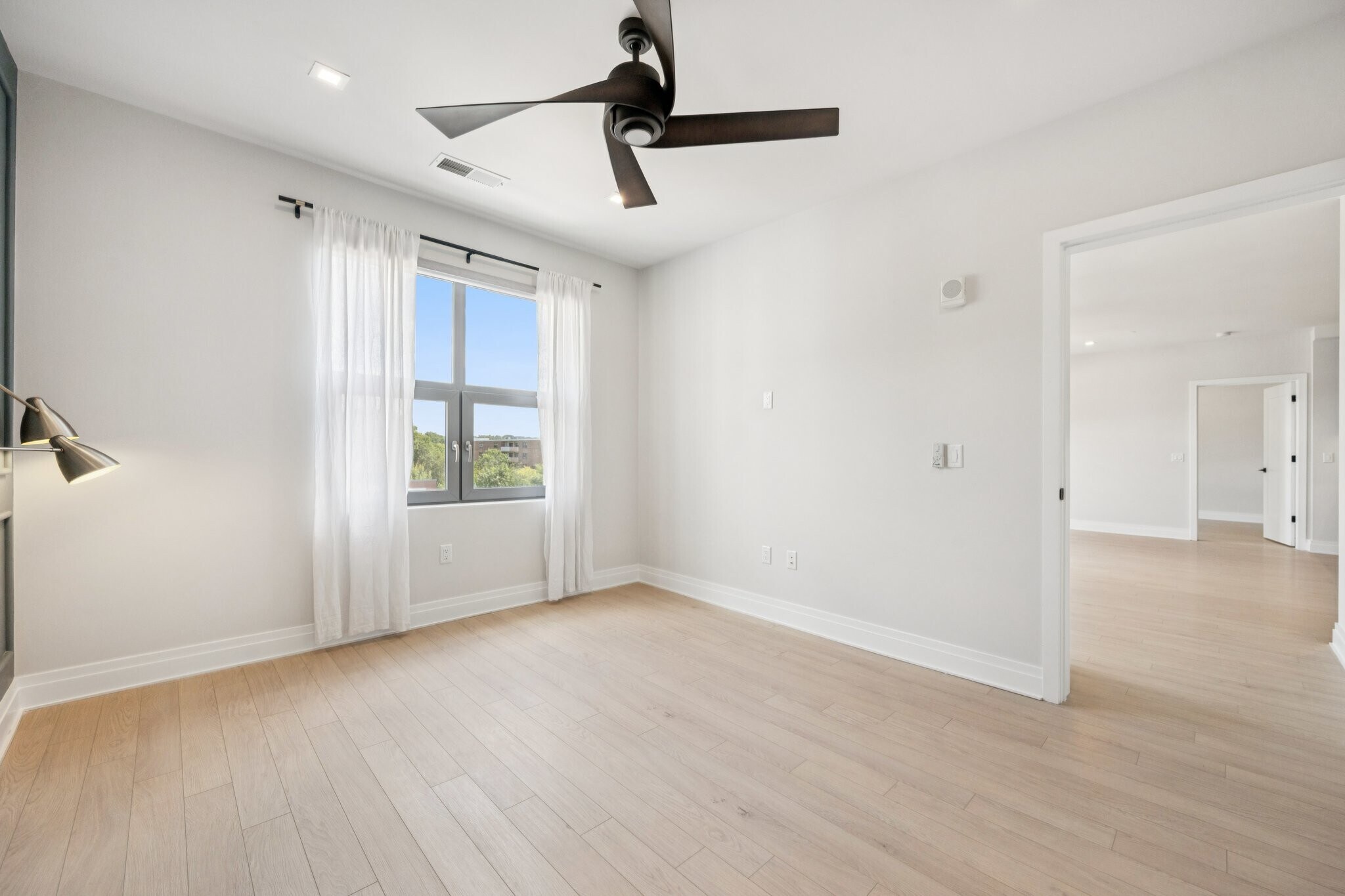 Building Photo - 900 11th St SE