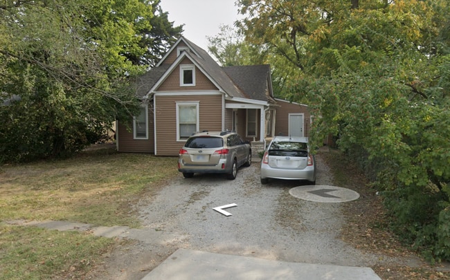 Primary Photo - 1822 Maine St