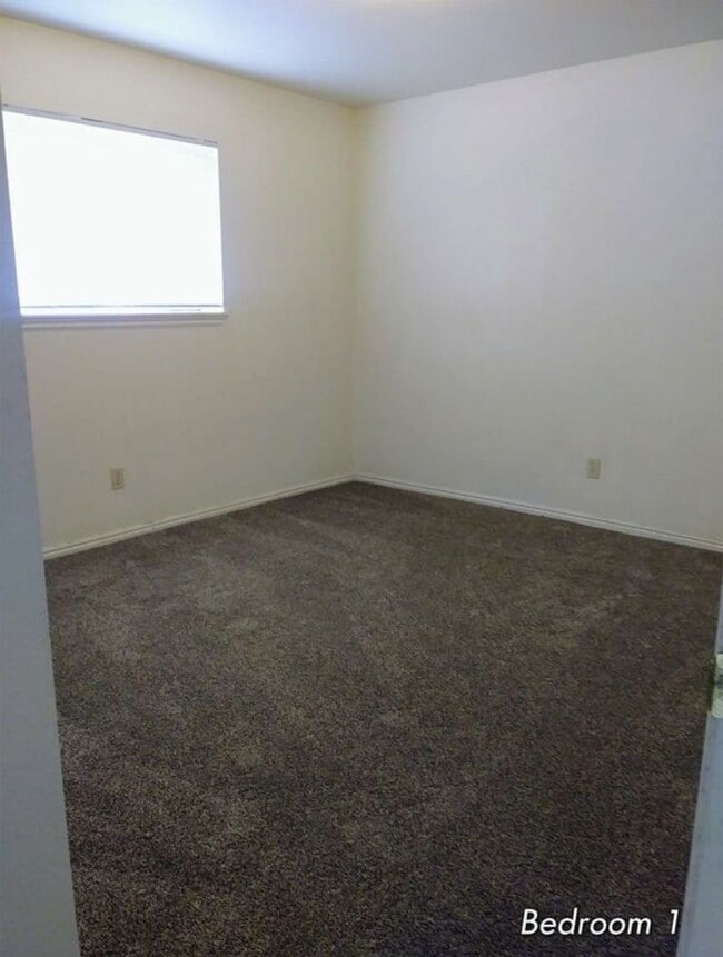 Building Photo - 216 S 100 E