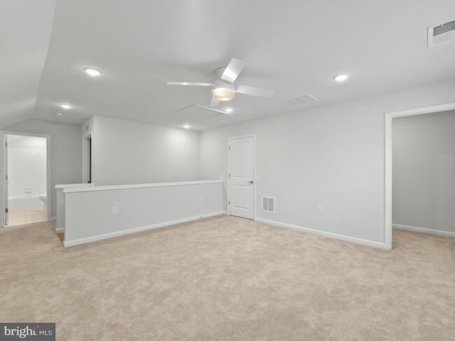 Building Photo - 6248 Zinnia Ln