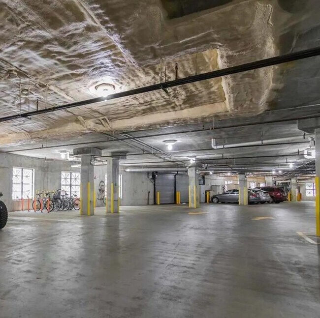 Building Photo - 443 2nd St