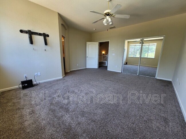 Building Photo - 998 Bay Shore Dr