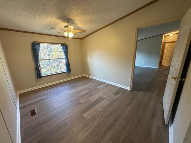 Building Photo - Spacious home in Campbell County. Country ...