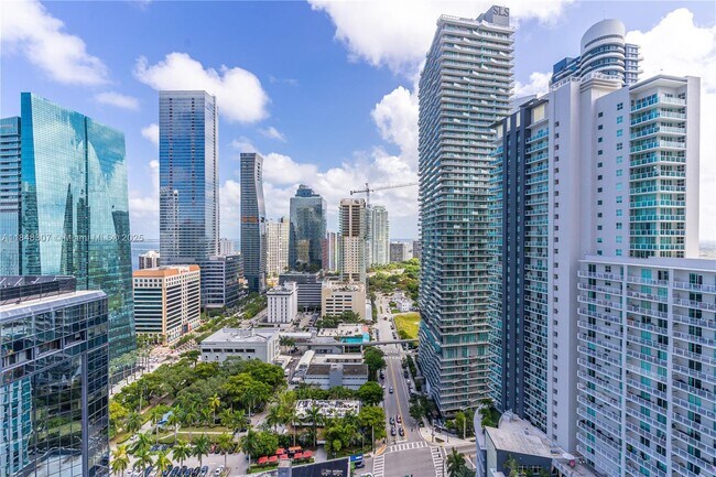 Building Photo - 1080 Brickell Ave