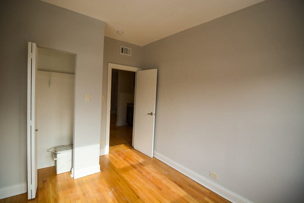 Building Photo - 2032 W Thomas St