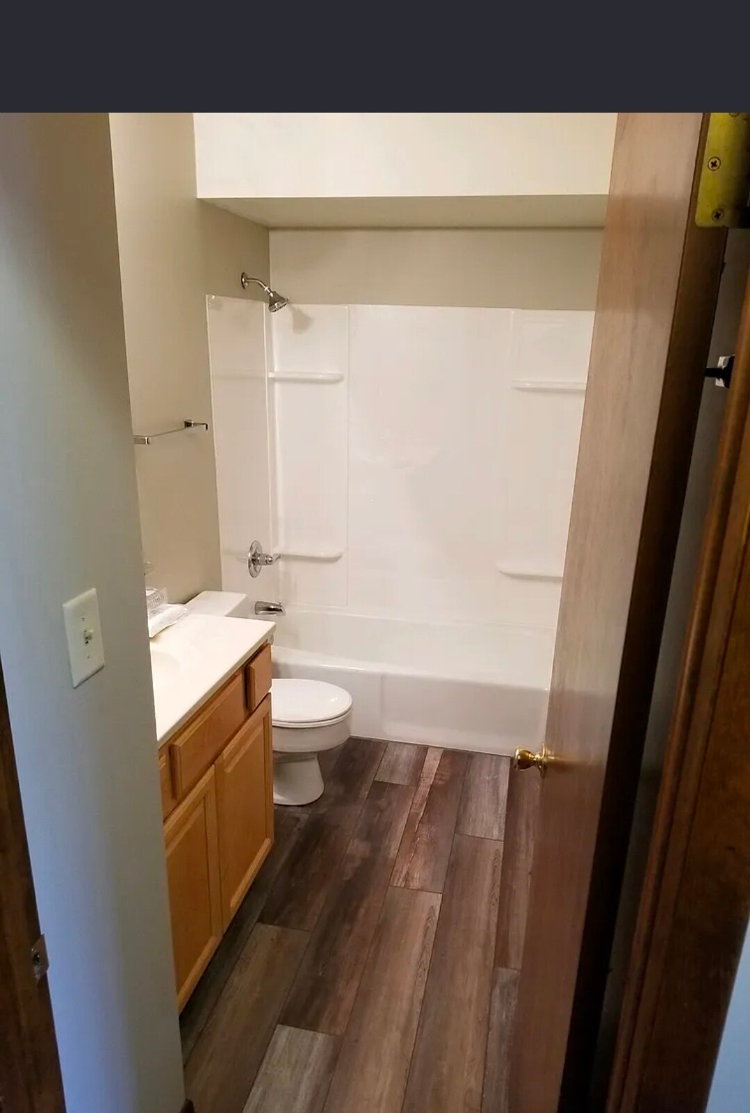 Building Photo - 9431 Kennedy Ave