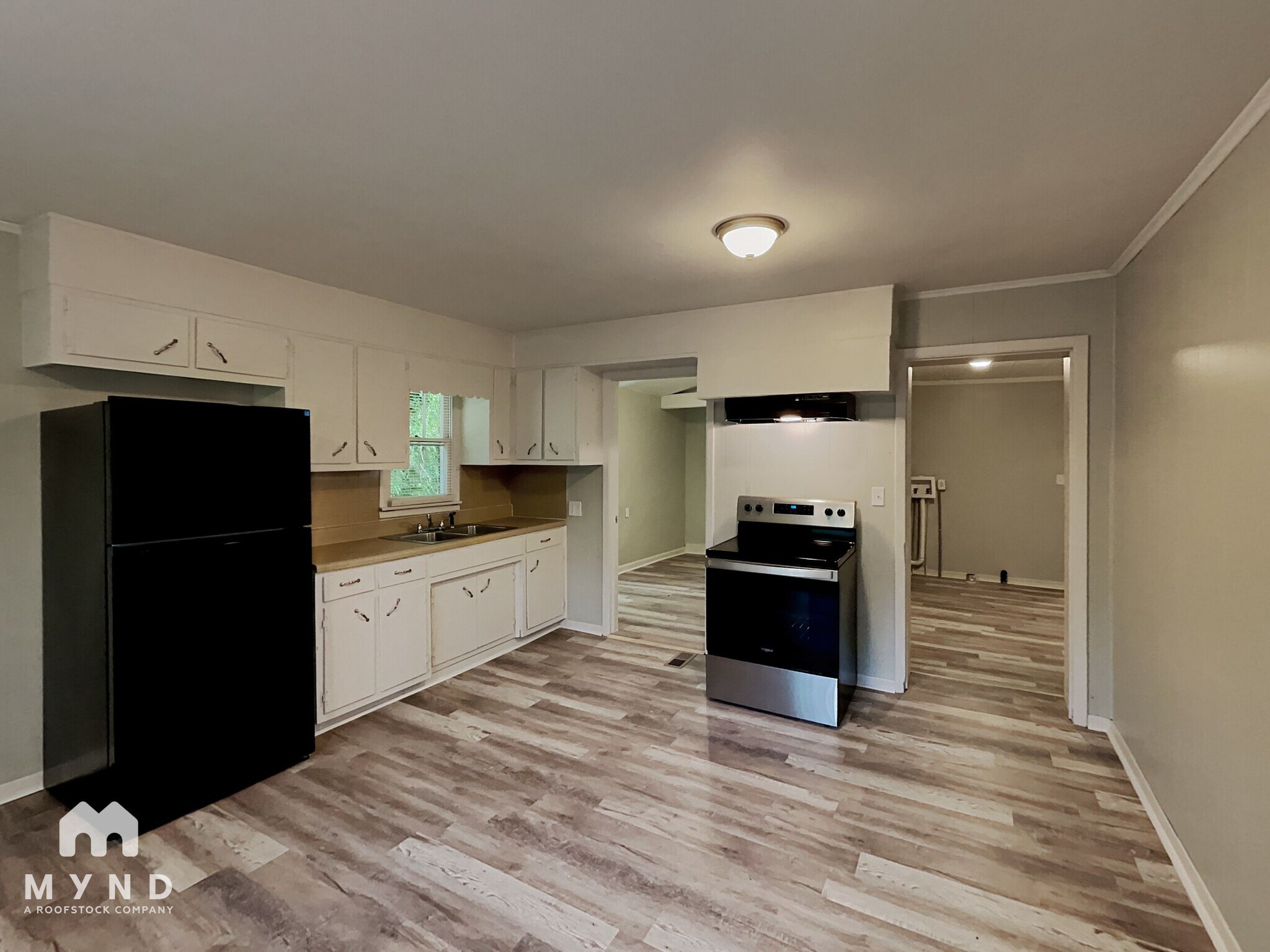 Building Photo - 1445 Echols Dr