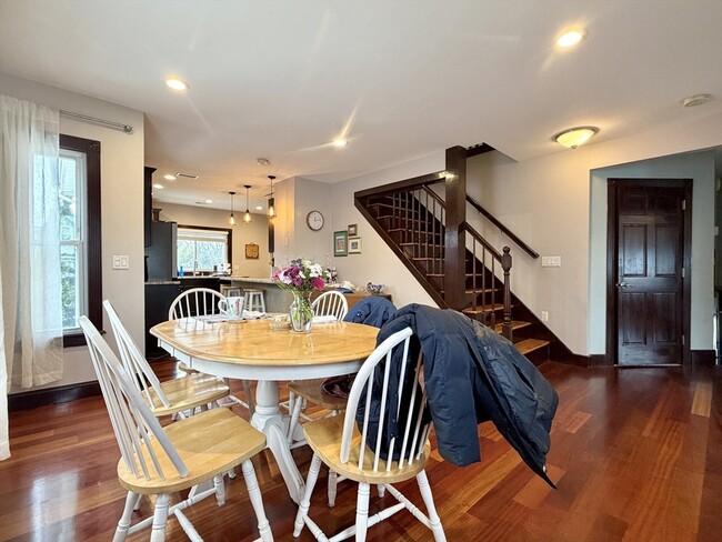 Building Photo - 52 Sheridan Ave