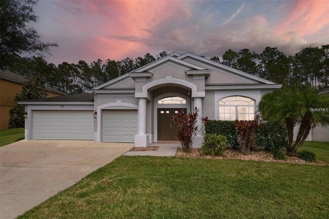 Primary Photo - 7346 Crescent Palm Dr