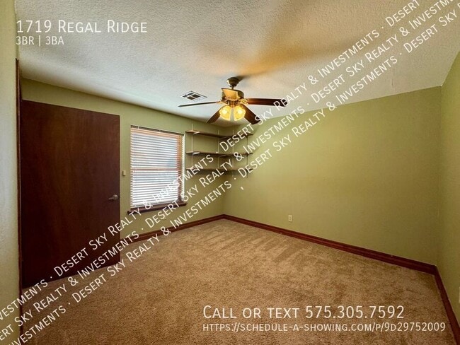 Building Photo - 1719 Regal Ridge St