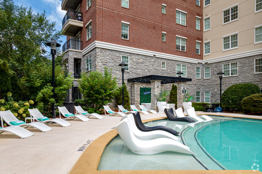 Phase 2 Pool - The Rocca Piazza at Paces