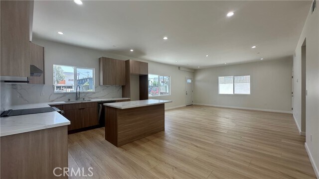 Building Photo - 7726 Laurel Canyon Blvd