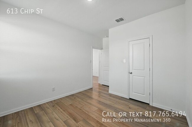 Building Photo - 613 Chip St