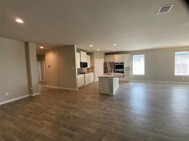 Building Photo - 28503 Hannahs Harbor Ln