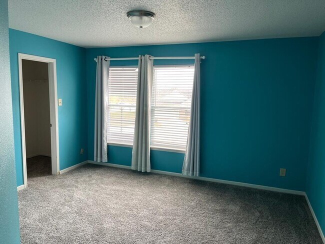 Building Photo - 6848 Tadpole Ct