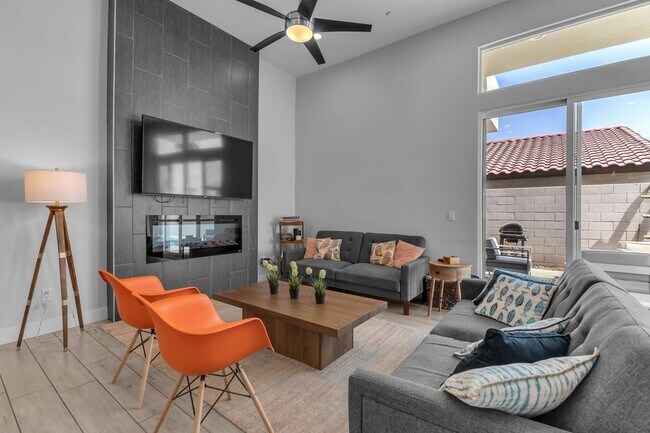 Building Photo - 51855 Avenida Juarez