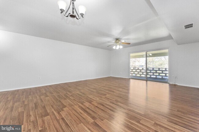 Building Photo - 222 Stony Way