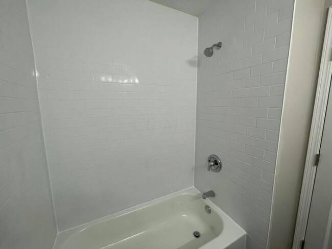 Building Photo - 6018 Brice Park Dr