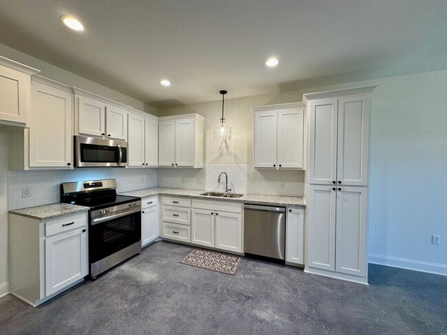 Building Photo - 2BD/2BA Townhome for Lease in Denham Springs! The Cottages at Beaver Creek