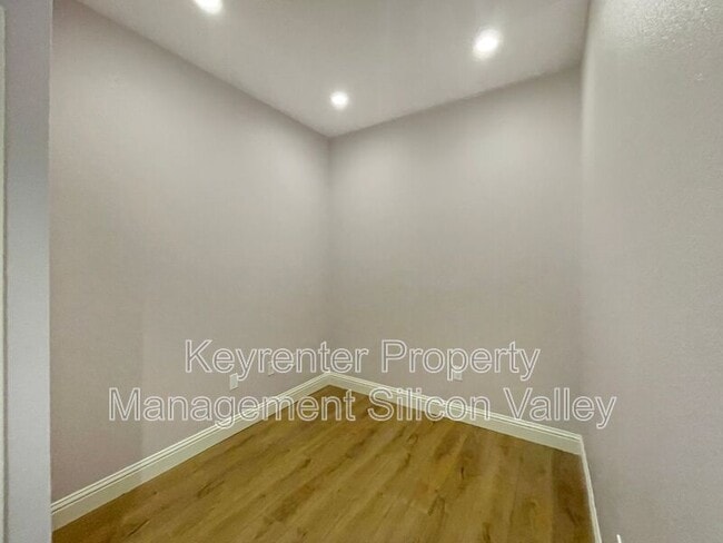 Building Photo - 602 Arcadia Terrace