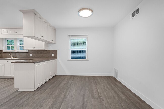 Building Photo - 3052 Burton Ave