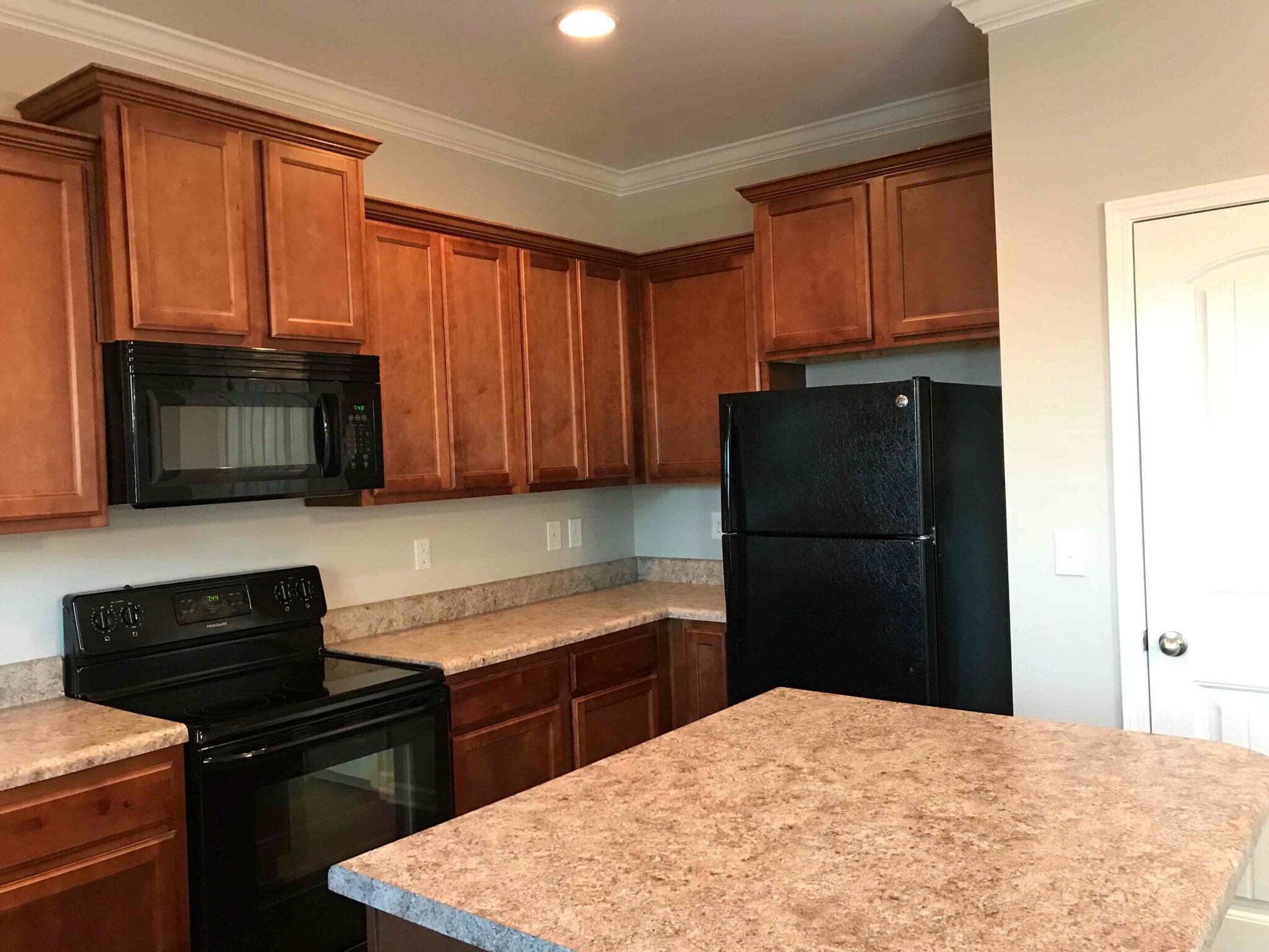 Building Photo - 5069 Bella Ct